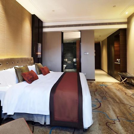Shenzhen Baohengda International Hotel Bagian luar foto